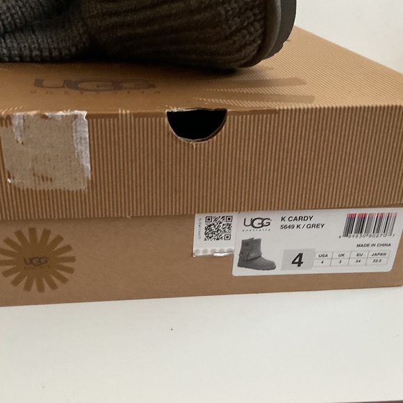 FINAL SALE 🎈New UGG Kids K Cardy Pull-on Knit Boot Size 4 * - Picture 14 of 14